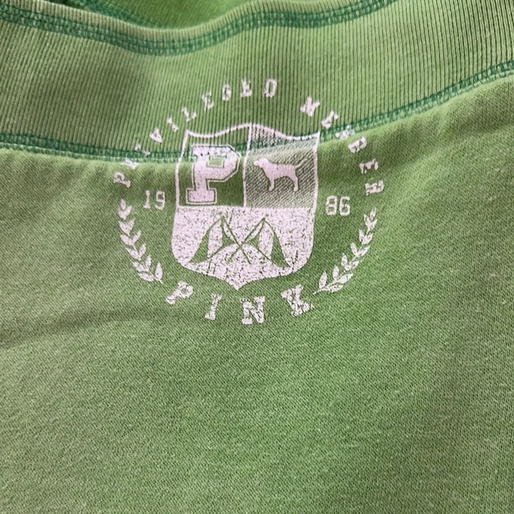 PINK Victoria’s Secret Green Crop Sweatpants - Size M - Picture 2 of 7